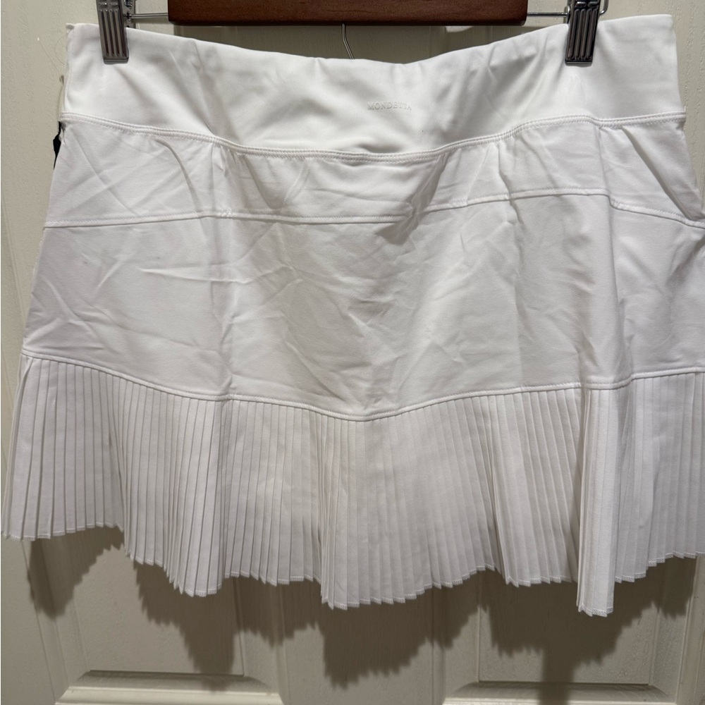 Mondetta drop waist White Pleated Women's‎ Skirt